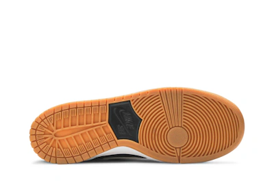 Nike SB Dunk Low Pro 'Black White Gum' 854866-019