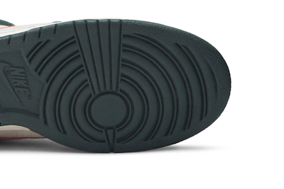 Nike SB Dunk Low Pro 'Eire' 304292-185