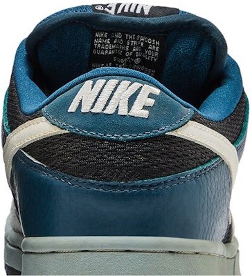 Nike SB Dunk Low Pro 'Futura' 304292-013 Sizing Nike SB Dunk Low Pro 'Futura' 304292-013