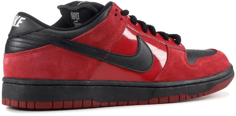 Nike SB Dunk Low Pro 'Milli Vanilli' Sneakers 304292-602 Lookbook Nike SB Dunk Low Pro 'Milli Vanilli' Sneakers 304292-602