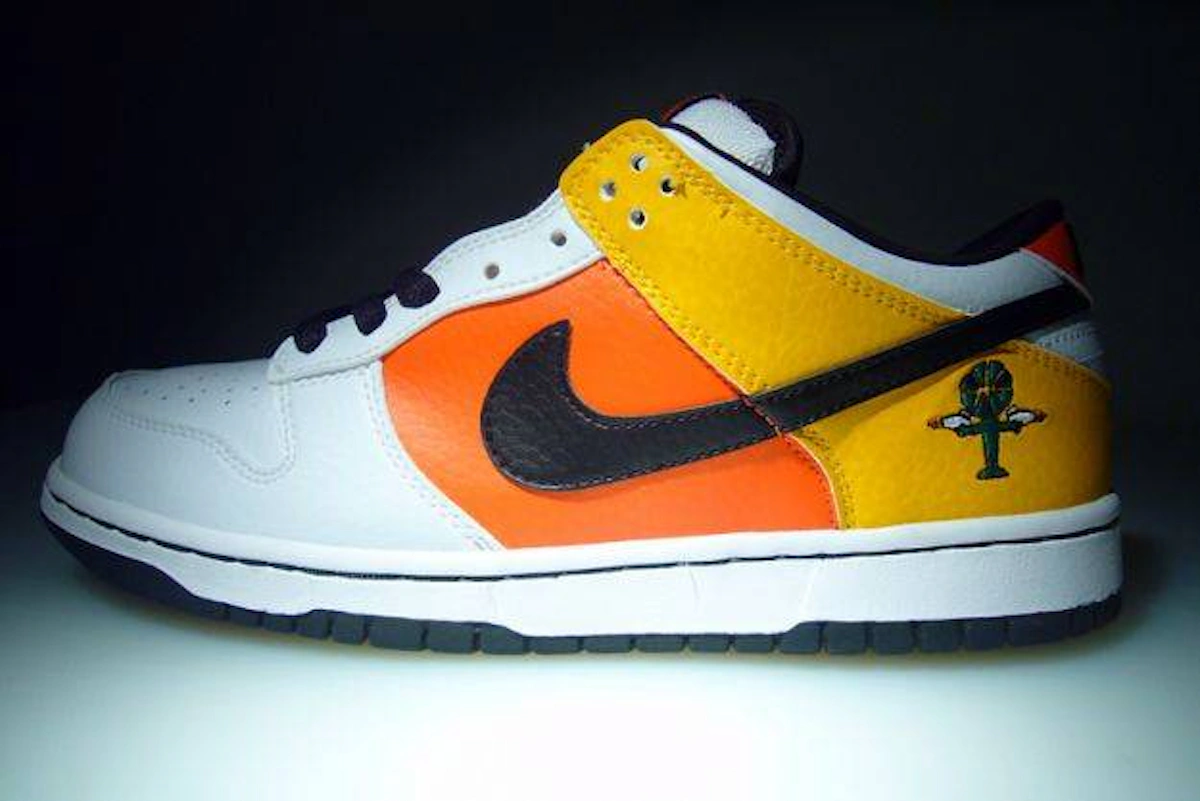 Nike SB Dunk Low Pro 'Raygun Home' 304292-802
