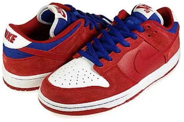 Nike SB Dunk Low Pro 'Superman' Sepatu Sneakers 304292-661 Lookbook Nike SB Dunk Low Pro 'Superman' Sepatu Sneakers 304292-661
