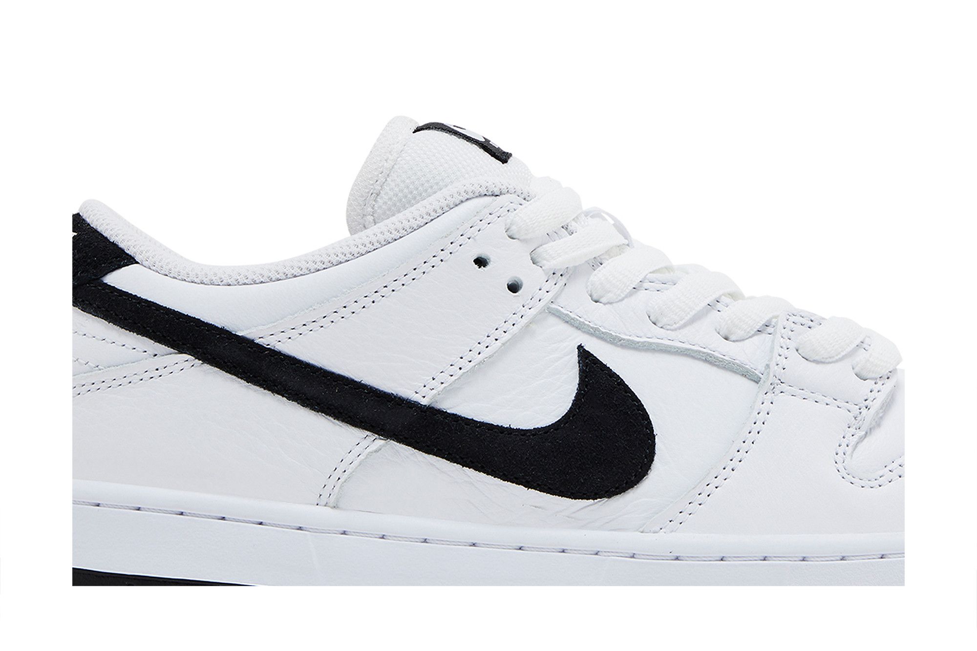 Lookbook Nike SB Dunk Low Pro 'White Black' HF3704-100