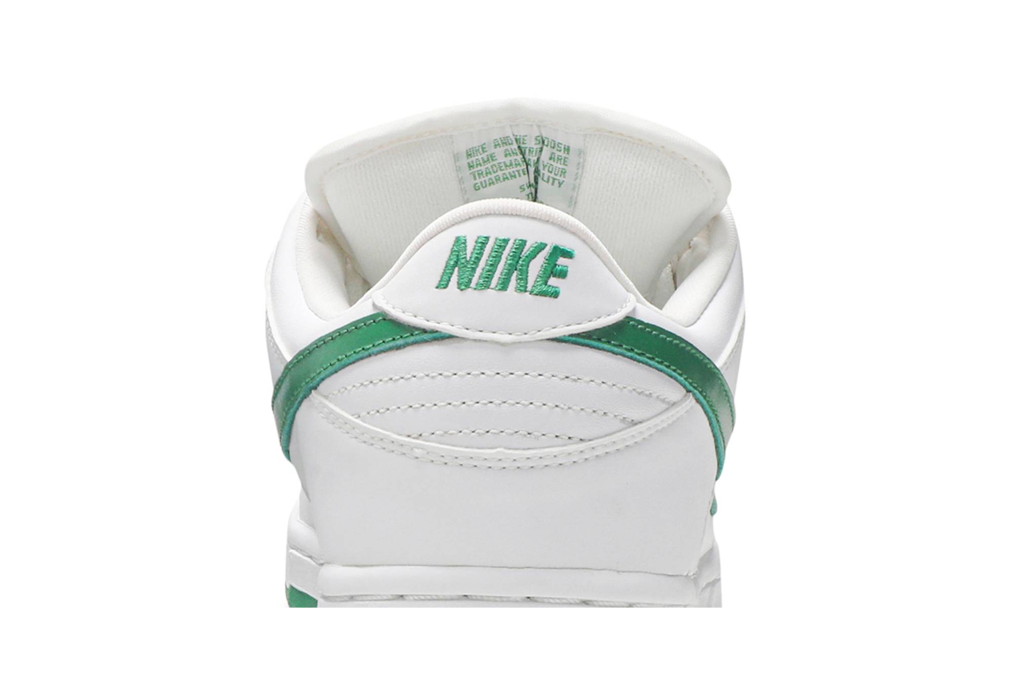 Sizing 耐克 SB Dunk Low Pro '白色经典绿' 304292-133