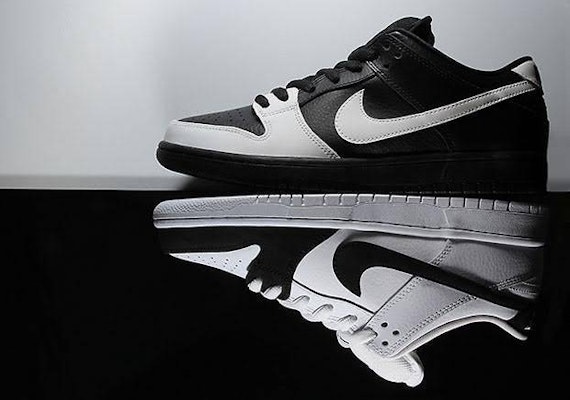 Nike SB Dunk Low Pro 'Yin Yang' Sepatu 313170-023 Shop Nike SB Dunk Low Pro 'Yin Yang' Sepatu 313170-023