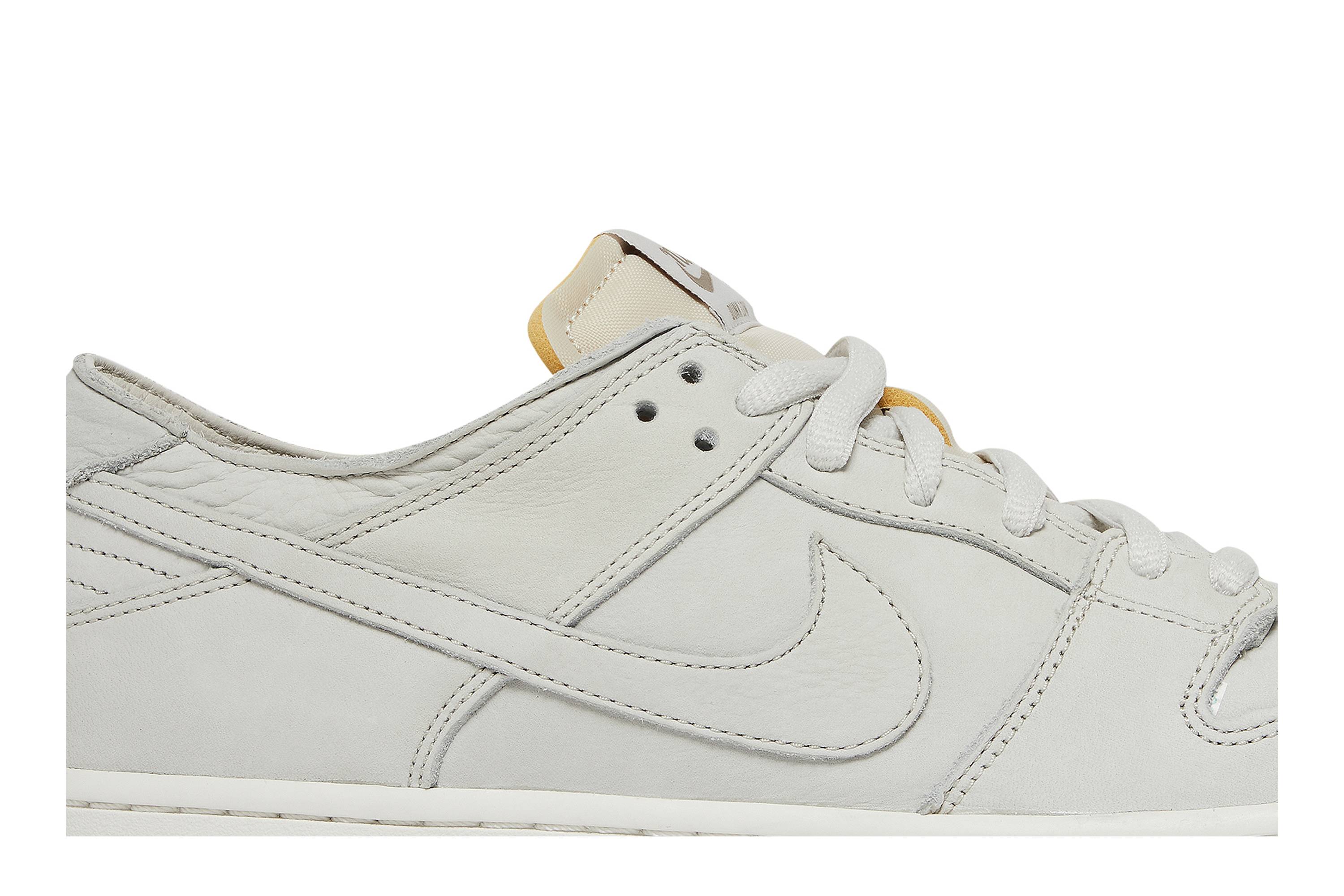 Sb zoom dunk low pro decon hotsell