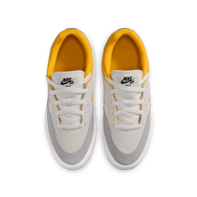 Nike SB Mallow Sneaker Platinum Tint/Wolf Gray/Summit White/University Gold 圖 4
