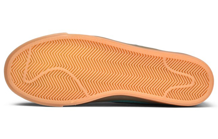 Shop 耐克SB滑板Blazer低帮GT '蓝色' 704939-300