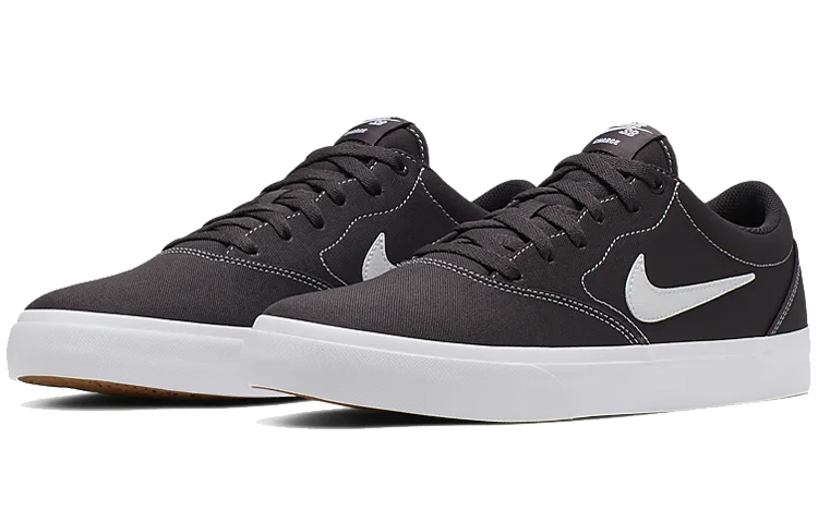 Lookbook Nike SB Skateboard Charge Canvas Negro CD6279-005