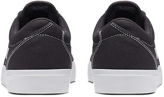 Shop Nike SB Charge Canvas 滑板系列 黑色