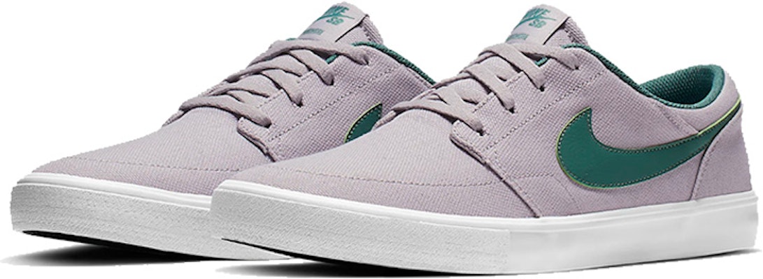 Nike SB Skateboard Portmore II Solar CNVS 'Gray White Black' 880268-012 Lookbook Nike SB Skateboard Portmore II Solar CNVS 'Gray White Black' 880268-012