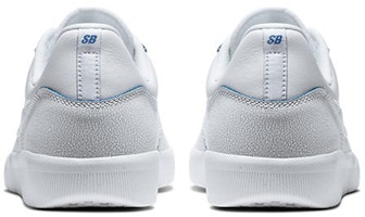 Nike SB Skateboard Team CLASSIC PREMIUM 'Putih' AR0767-100 Lookbook Nike SB Skateboard Team CLASSIC PREMIUM 'Putih' AR0767-100