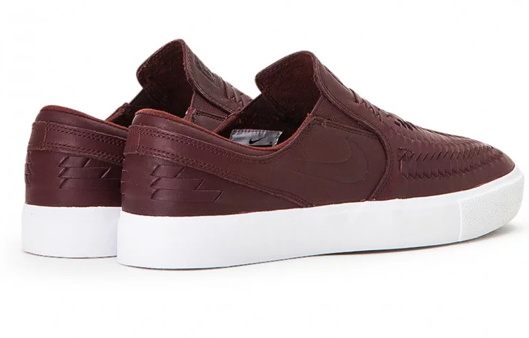 Shop Nike SB ZOOM JANOSKI SLIP RM CRAFTED 滑板系列 酒紅