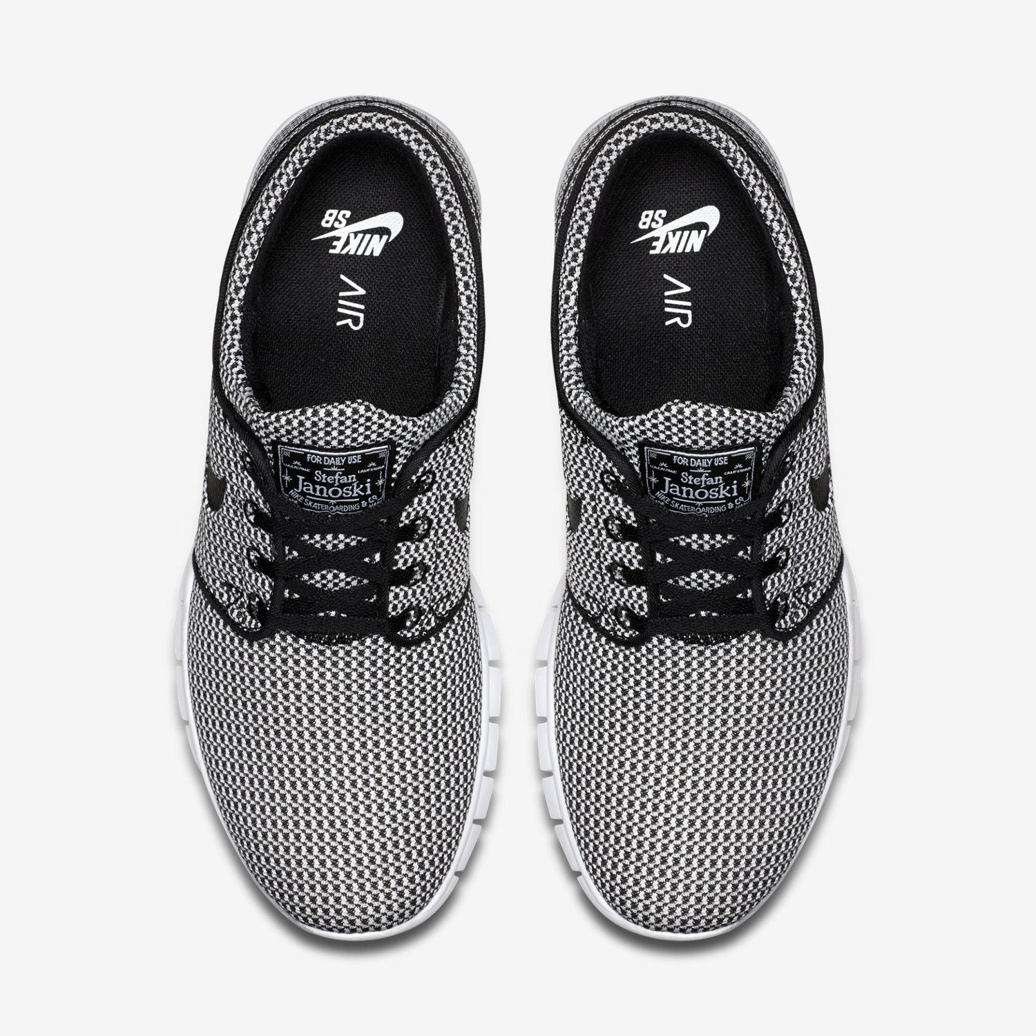 Lookbook Nike SB Stefan Janoski Max Hitam Putih 631303-005