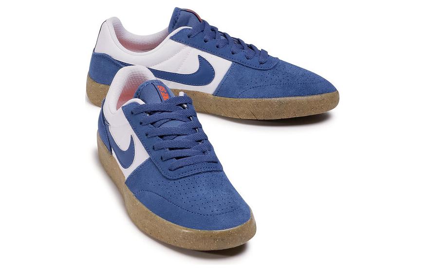 Lookbook 耐吉SB Team Classic低帮板鞋 男女同款 藍白棕