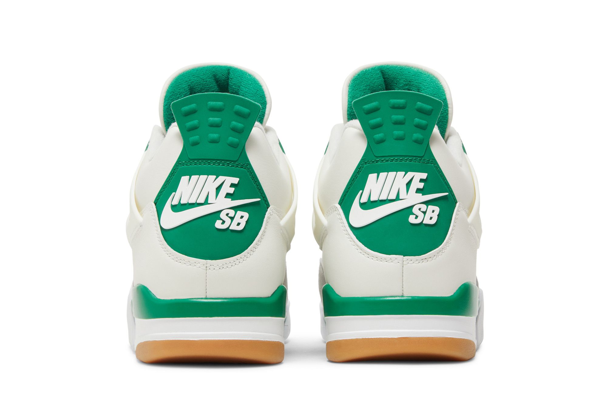 Sizing Nike SB x Air Jordan 4 Retro SP 'Pine Green' DR5415-103