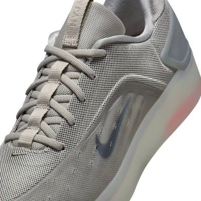 Nike SB Zoom Nyjah 4 Grigio College/Argento Chiaro/Cremisi/Marrone Mink FQ1273-001 Cheap Nike SB Zoom Nyjah 4 Grigio College/Argento Chiaro/Cremisi/Marrone Mink FQ1273-001