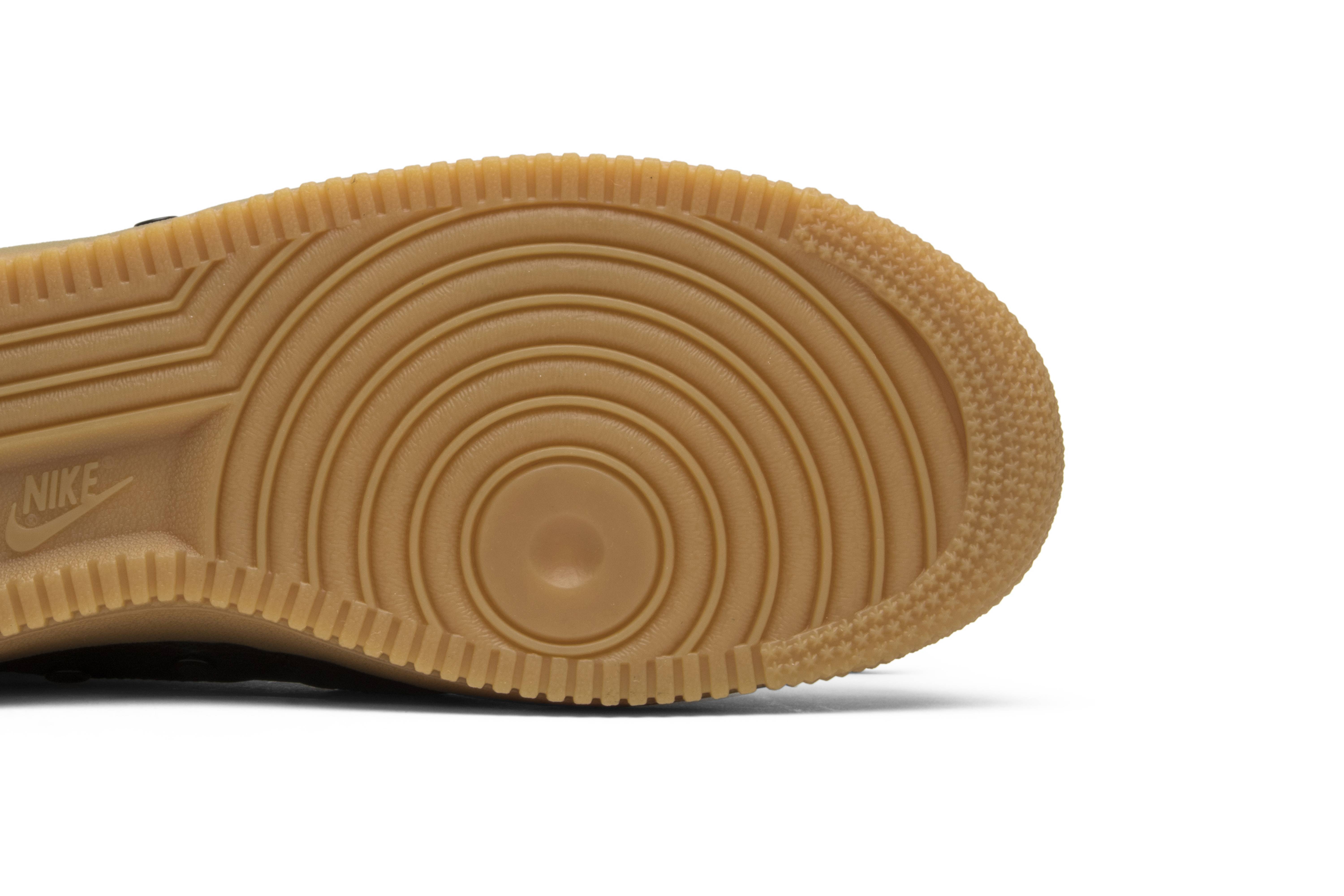 Purchase Nike SF Air Force 1 Hitam 'Gum' 859202-009