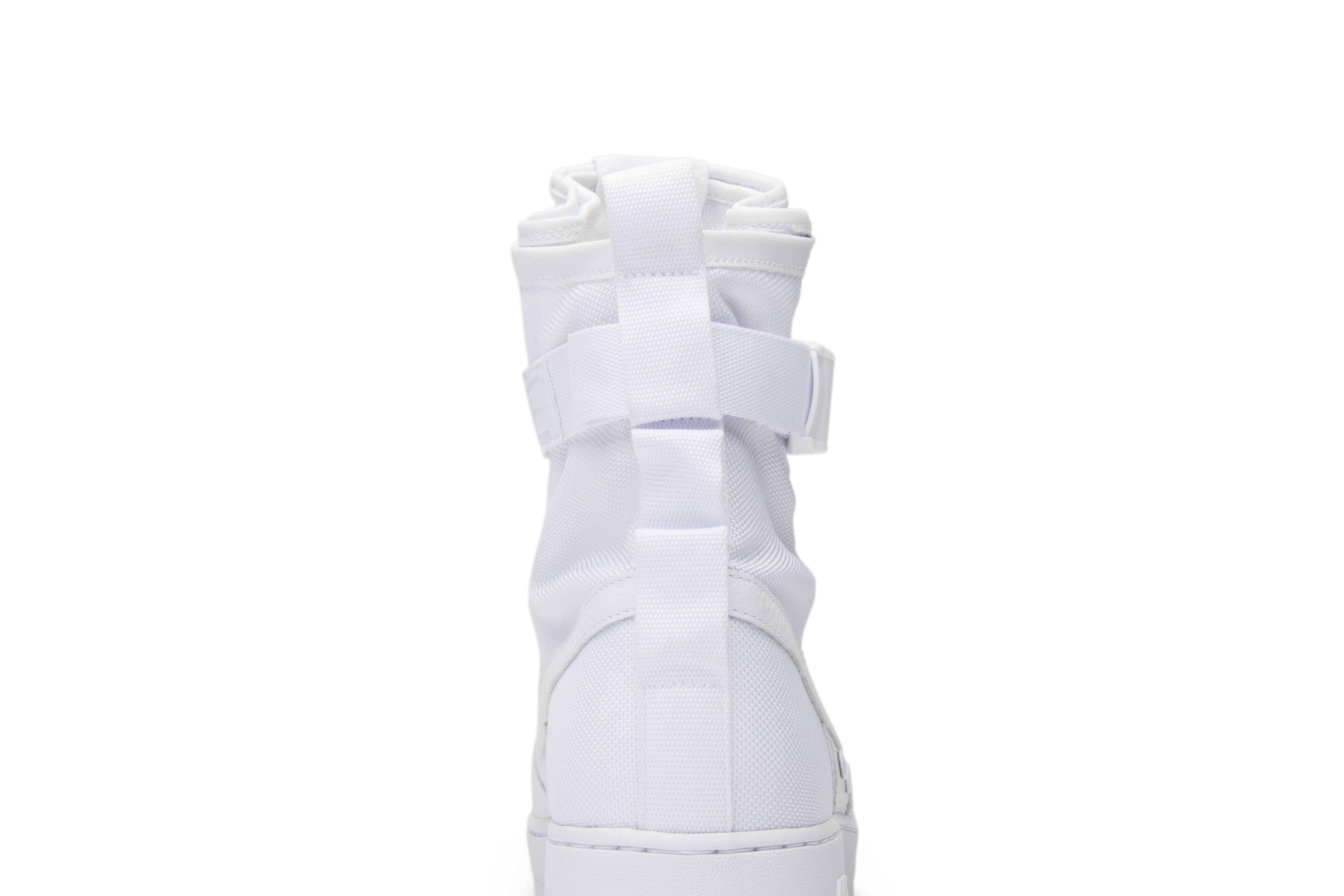 Sizing 2017 나이키 SF 에어포스 1 하이 '화이트' 903270-100