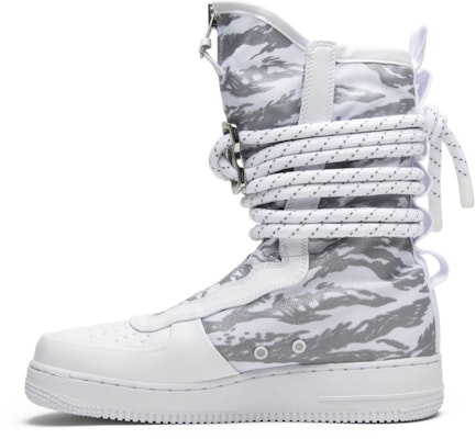 Nike SF Air Force 1 High 'Winter Camo' AA1130-100 Lookbook Nike SF Air Force 1 High 'Winter Camo' AA1130-100