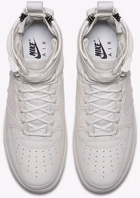 나이키 SF 에어포스 1 미드 트리플 아이보리 AA6655-100 Lookbook 나이키 SF 에어포스 1 미드 트리플 아이보리 AA6655-100