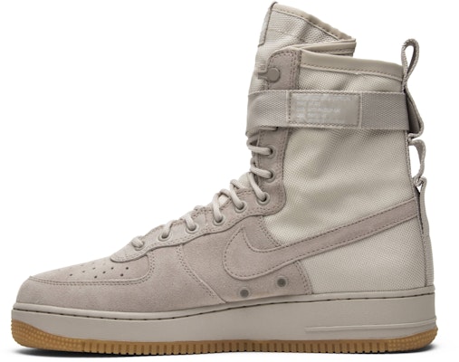 耐克 SF Air Force 1 丝绸色 864024-200 Lookbook 耐克 SF Air Force 1 丝绸色 864024-200