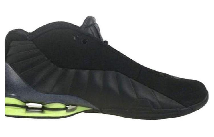 Shop 耐克 Shox BB4 HOH '黑电' 运动鞋 376918-011