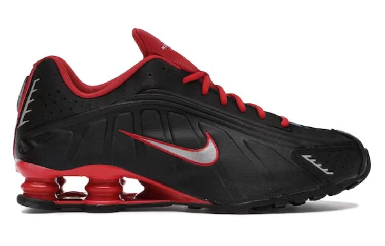 Order 나이키 샥스 R4 "블랙 메탈릭 실버" 104265-049