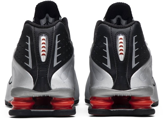 Nike Shox R4 'Black Metallic Silver' (FW18) BV1111-008 Details for Nike Shox R4 'Black Metallic Silver' (FW18) BV1111-008