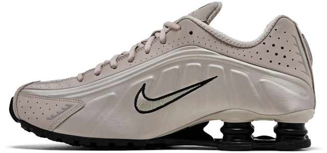 Nike Shox R4 ''Kelabu Kolej'' IH0265-009 Lookbook Nike Shox R4 ''Kelabu Kolej'' IH0265-009