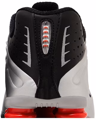 耐克Shox R4黑色金属银(2025) HQ1988-002 Sizing 耐克Shox R4黑色金属银(2025) HQ1988-002