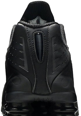 Nike Shox R4 'Triple Black' BV1111-001 Sizing Nike Shox R4 'Triple Black' BV1111-001