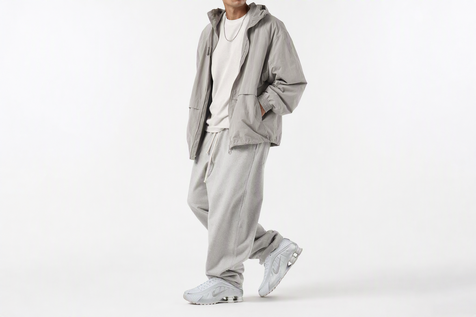 Order 耐克 Shox R4 '白色金属银' HQ1988-101