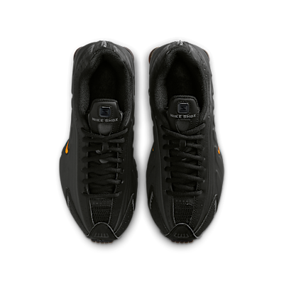 Shop (JR) Nike Shox R4 黑色/金屬深灰/亮橙 CW2626-007