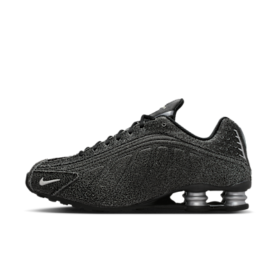 Nike Shox R4 Black/Light Smoke Grey/Metallic Silver/Sail IO4544-002