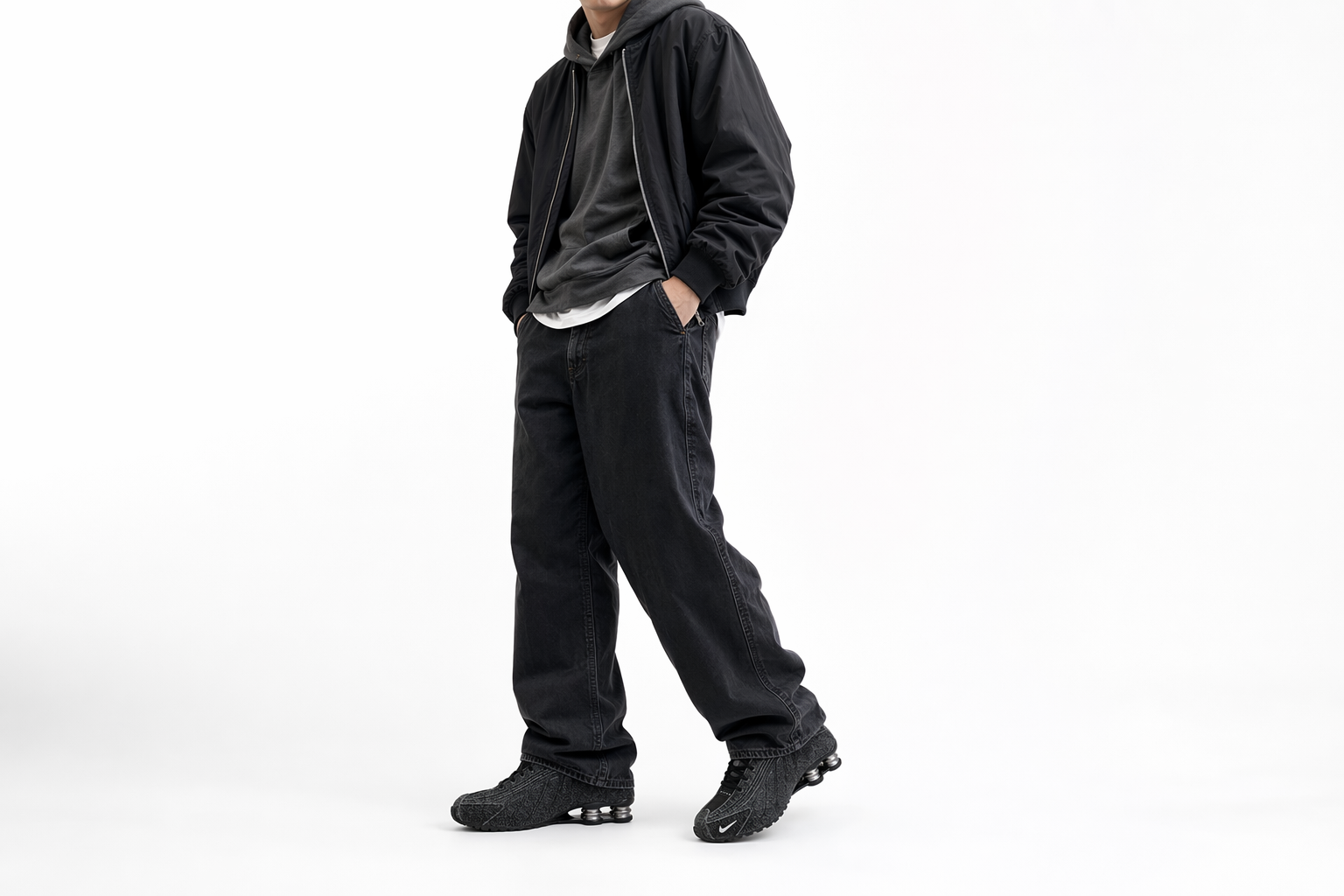Order Nike Shox R4 黑/淺煙灰/金屬銀/乳白色 IO4544-002