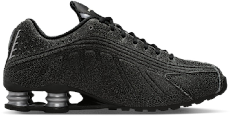 Nike Shox R4 Hitam/Kelabu Asap Cerah/Perak Metalik/Sail IO4544-002 Lookbook Nike Shox R4 Hitam/Kelabu Asap Cerah/Perak Metalik/Sail IO4544-002