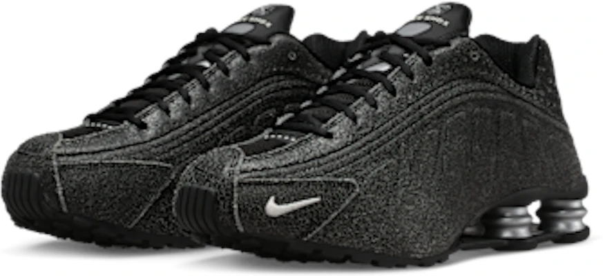 Nike Shox R4 黑/淺煙灰/金屬銀/乳白色 IO4544-002 Details for Nike Shox R4 黑/淺煙灰/金屬銀/乳白色 IO4544-002