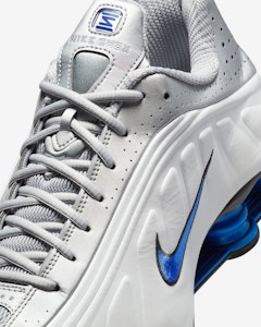 Nike Shox R4 運動鞋 HQ1988-100 Sizing Nike Shox R4 運動鞋 HQ1988-100