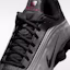 Sizing Nike Shox R4 鉛筆灰/黑/大學紅/黑 HQ1988-013