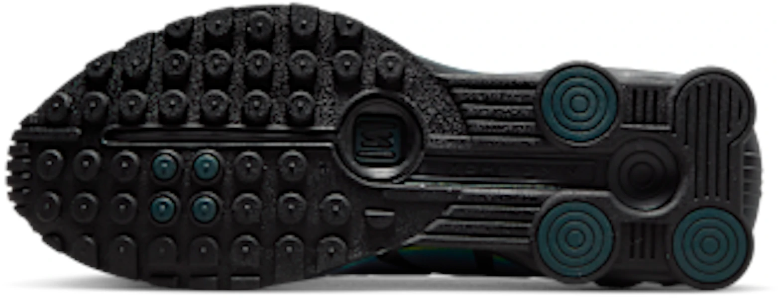 Nike Shox R4 SE Sneakers Black/Seaweed/Light Lemon Twist/Black IM6596-001 Lookbook Nike Shox R4 SE Sneakers Black/Seaweed/Light Lemon Twist/Black IM6596-001