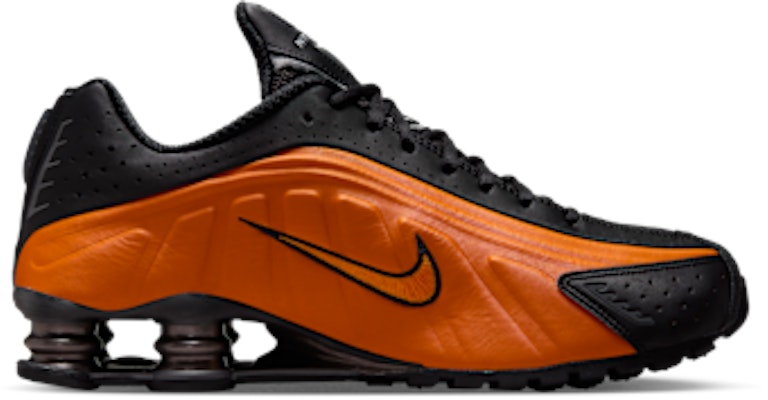 ナイキ ショックス R4 スニーカー ブライトセラミック/ブラック/メタリックダークグレー HQ1988-800 Lookbook ナイキ ショックス R4 スニーカー ブライトセラミック/ブラック/メタリックダークグレー HQ1988-800