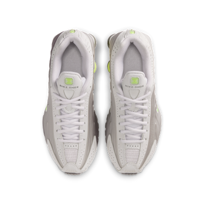 Shop Nike Shox R4 運動鞋 大學灰/最佳灰/中灰/螢光綠 CW2626-008