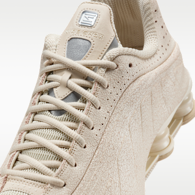 Sizing 나이키 쇼크 R4 스니커즈 내추럴/메탈릭 실버/넷 IO4544-100