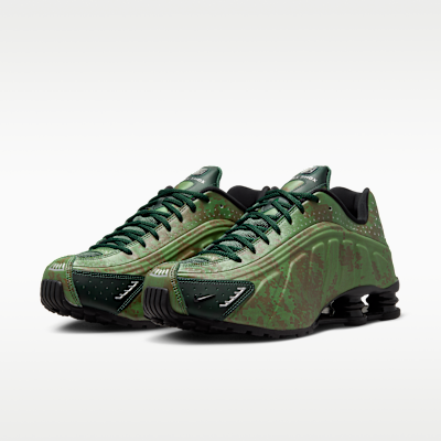 Details for Nike Shox R4 SP Noble Green/Team Kelly Green/Rough Green/Black IQ0636-300