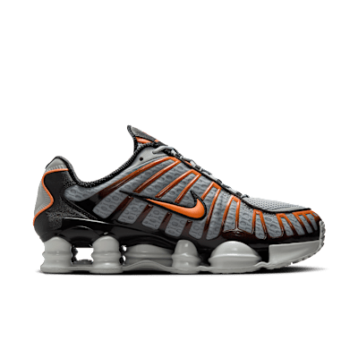 Shop Nike Shox TL運動鞋 AV3595-011