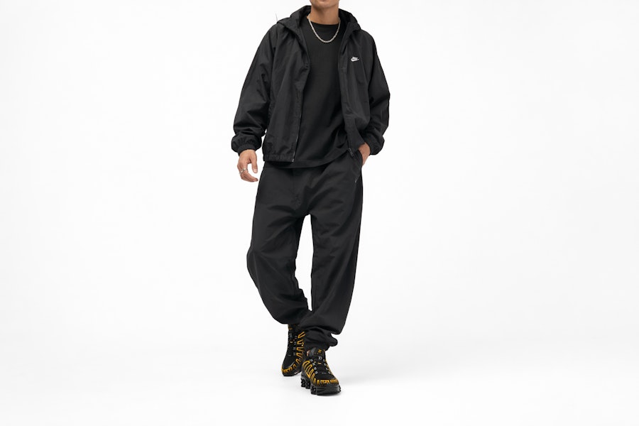 Nike Shox TL Sneakers Black/University Gold AV3595-013 Order Nike Shox TL Sneakers Black/University Gold AV3595-013