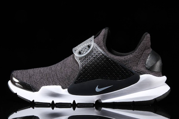 Nike Sock Dart SE 'Kelabu Gelap' 911404-002 Lookbook Nike Sock Dart SE 'Kelabu Gelap' 911404-002