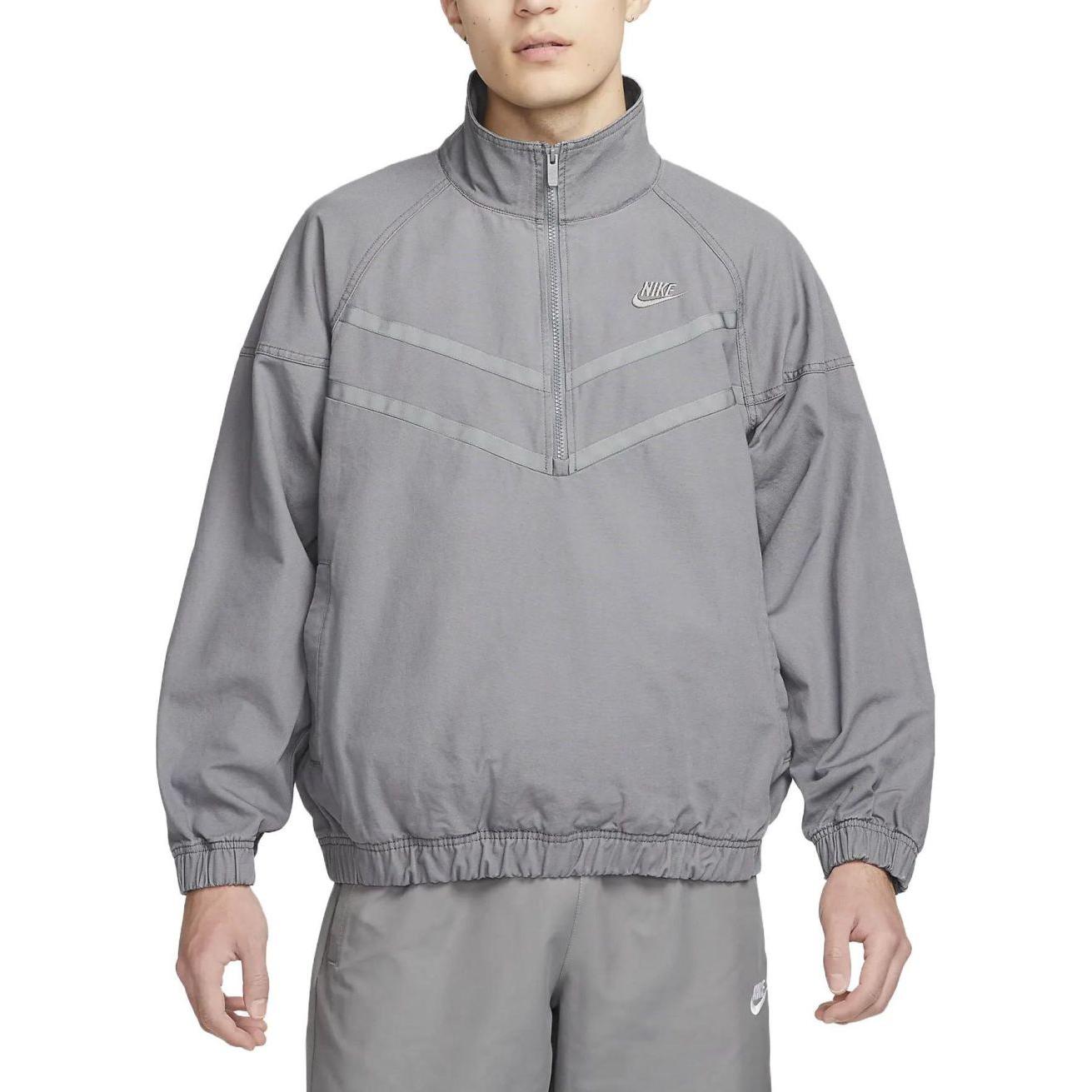 Shop Nike 素色拉鍊運動外套 - 深灰色 DX0697-084