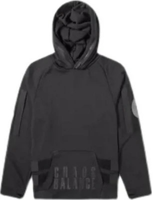 Nike 經典黑色連帽上衣與運動褲套裝 春季新款 BV7138-010 Lookbook Nike 經典黑色連帽上衣與運動褲套裝 春季新款 BV7138-010